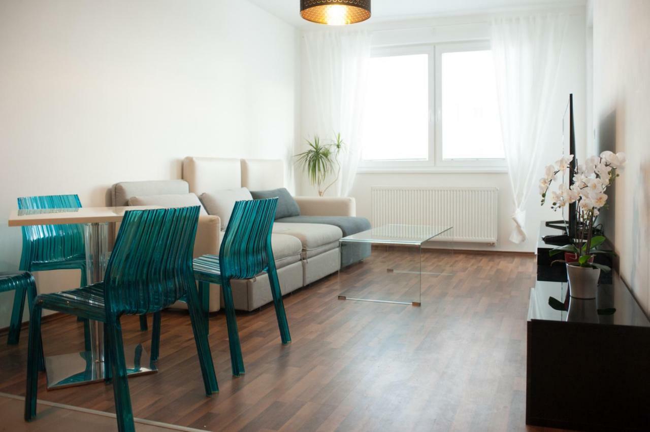 After Eight Apartment Bratislava Exteriér fotografie
